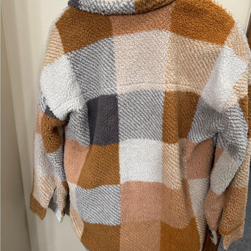 Altar’d State Sherpa Jacket - Shacket - Picture 4 of 4